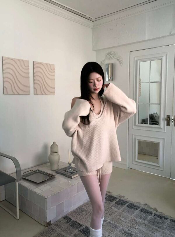 Z15 Thea西婭的法式柔軟針織繞脖背心+短褲