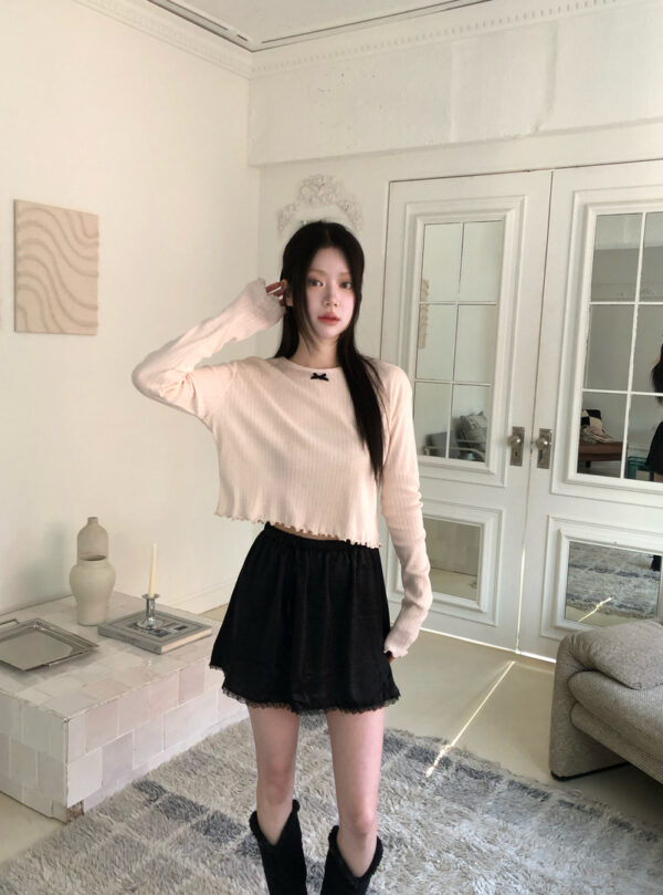 Z06 雷諾瓦的小蝴蝶結捲邊針織上衣