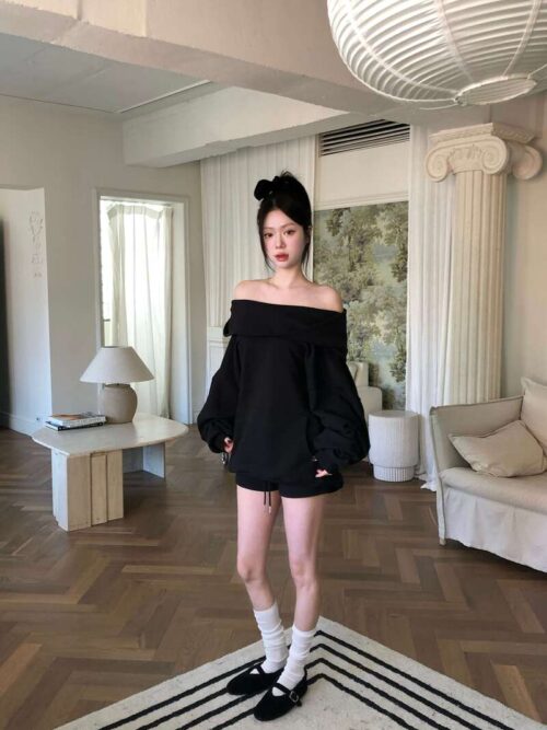 Z13 Selena賽琳娜的設計師一字領帽t上衣