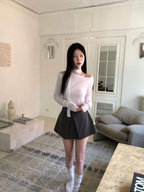 Z04 Lorna洛娜的設計師柔軟上衣+小圍巾