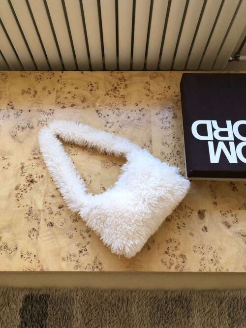 Z37 薇樂莉的巴黎長絨毛側背包