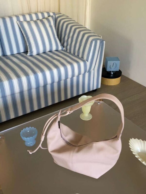 AB32 Riley萊莉的軟皮革草莓牛奶側背包