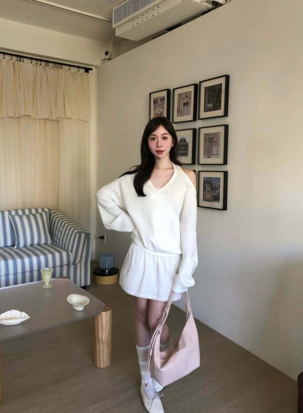 AB12 Joyce喬伊絲的繞脖露肩設計師薄棉上衣