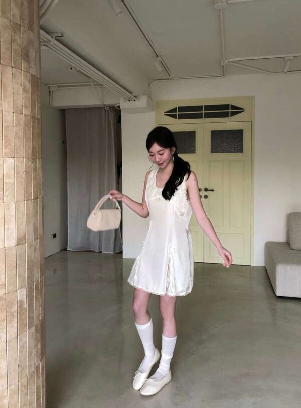 AB01 Monet莫奈的高級緞面蕾絲蝴蝶結短洋裝