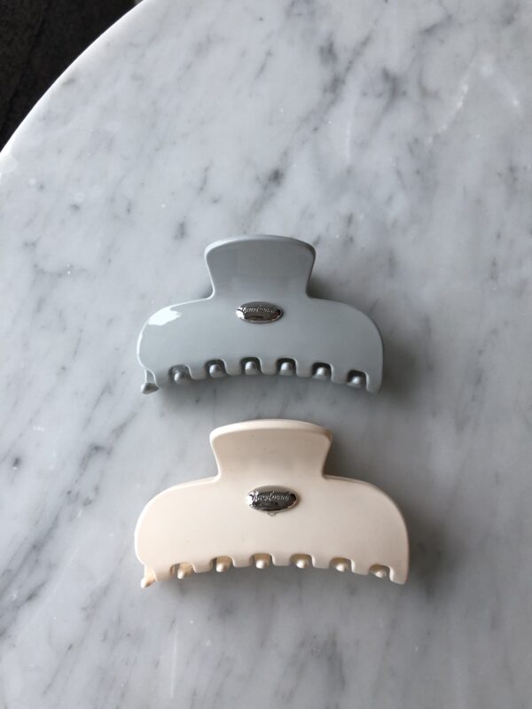 AB39 妮可的小銀標柔霧感抓夾