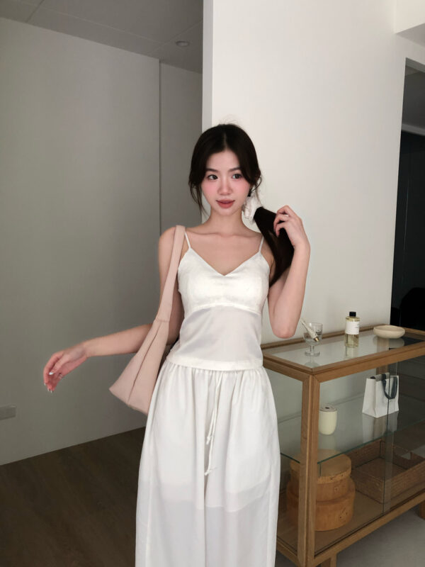 AC09 Mandy曼蒂的羽毛蕾絲緞面v領bra top背心