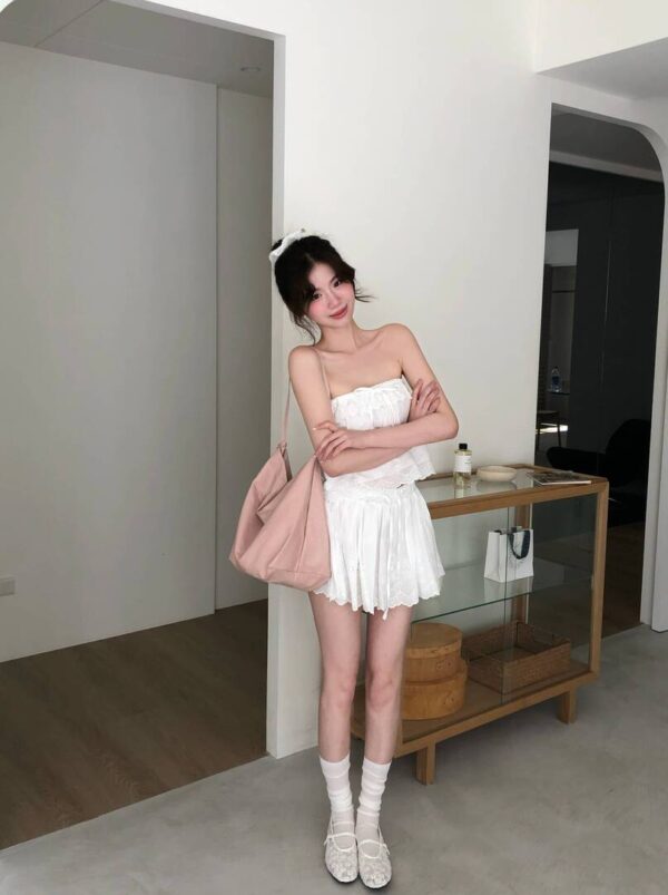 AC11 Cassie卡西的柔軟小花蕾絲平口蝴蝶結背心