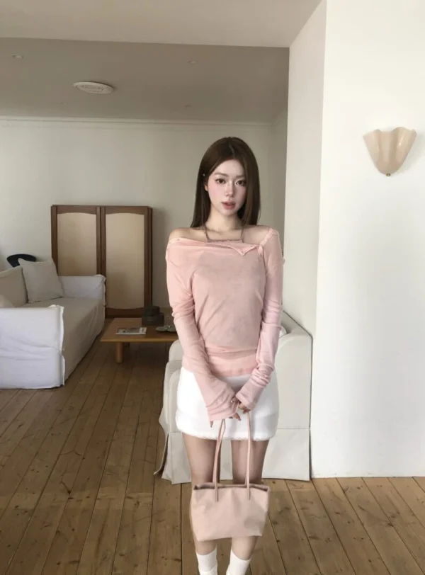 AD09 Léa莉亞的慵懶兩穿斜肩柔膚上衣