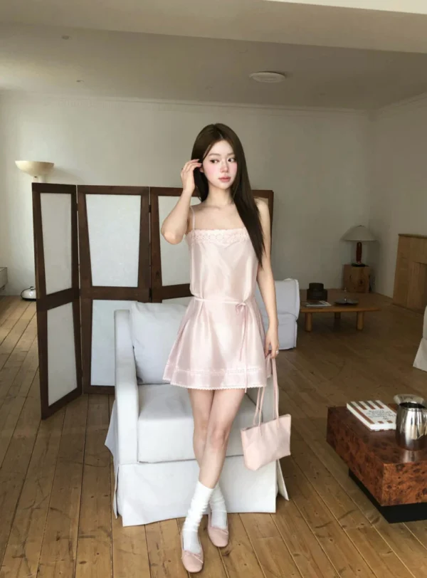 AD15 Deauville多維爾的柔粉微光蕾絲洋裝