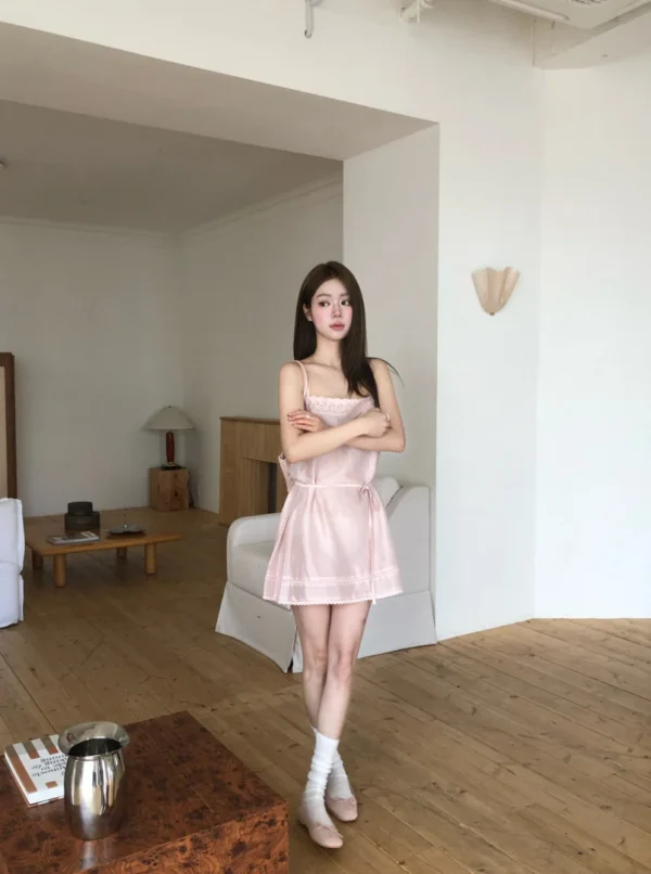 AD15 Deauville多維爾的柔粉微光蕾絲洋裝