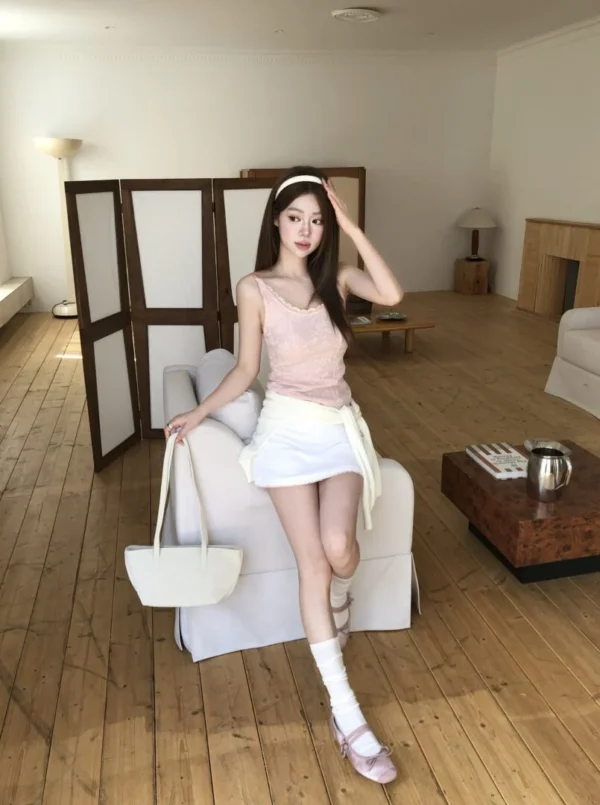 AD01 Odélia歐黛莉亞的柔花蕾絲曲線背心