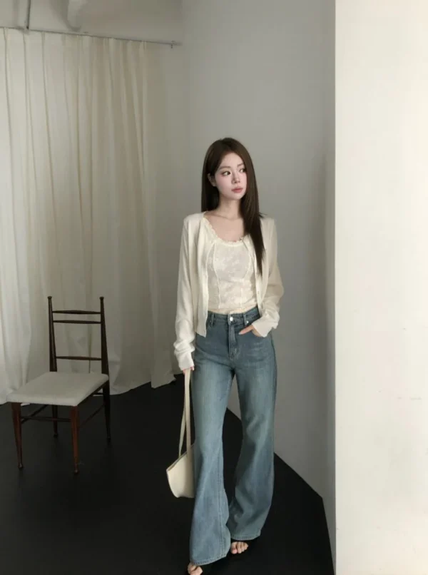 AD01 Odélia歐黛莉亞的柔花蕾絲曲線背心