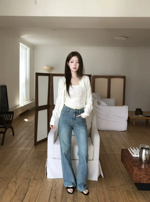 AD07 Léonie 蕾奧妮的蕾絲腰頭微喇叭牛仔褲