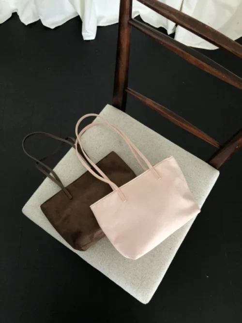 AD67 Passy帕西的柔霧絨面小托特包