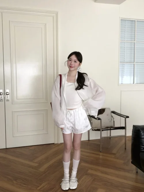 AD47 Rosée蘿茜微光花影短褲