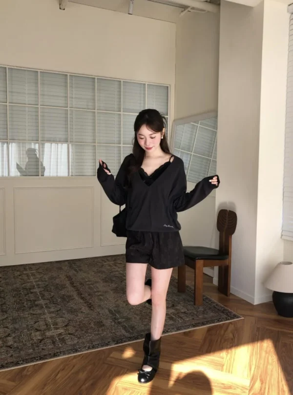 AD47 Rosée蘿茜微光花影短褲