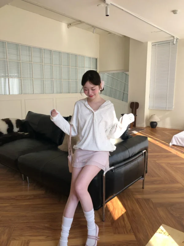 IMG_2757 AD33 Provins普羅萬奶油小粉花連帽上衣