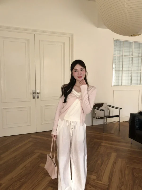AD43 Soline索琳掛脖蝴蝶結扭結上衣