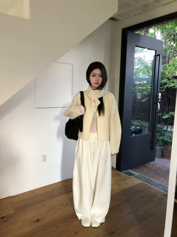 AE13 Livia莉薇亞的輕柔羊毛針織外套