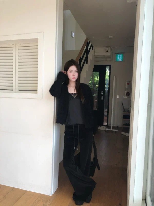 AE05 Seraphina瑟拉菲娜柔光緞面蕾絲背心